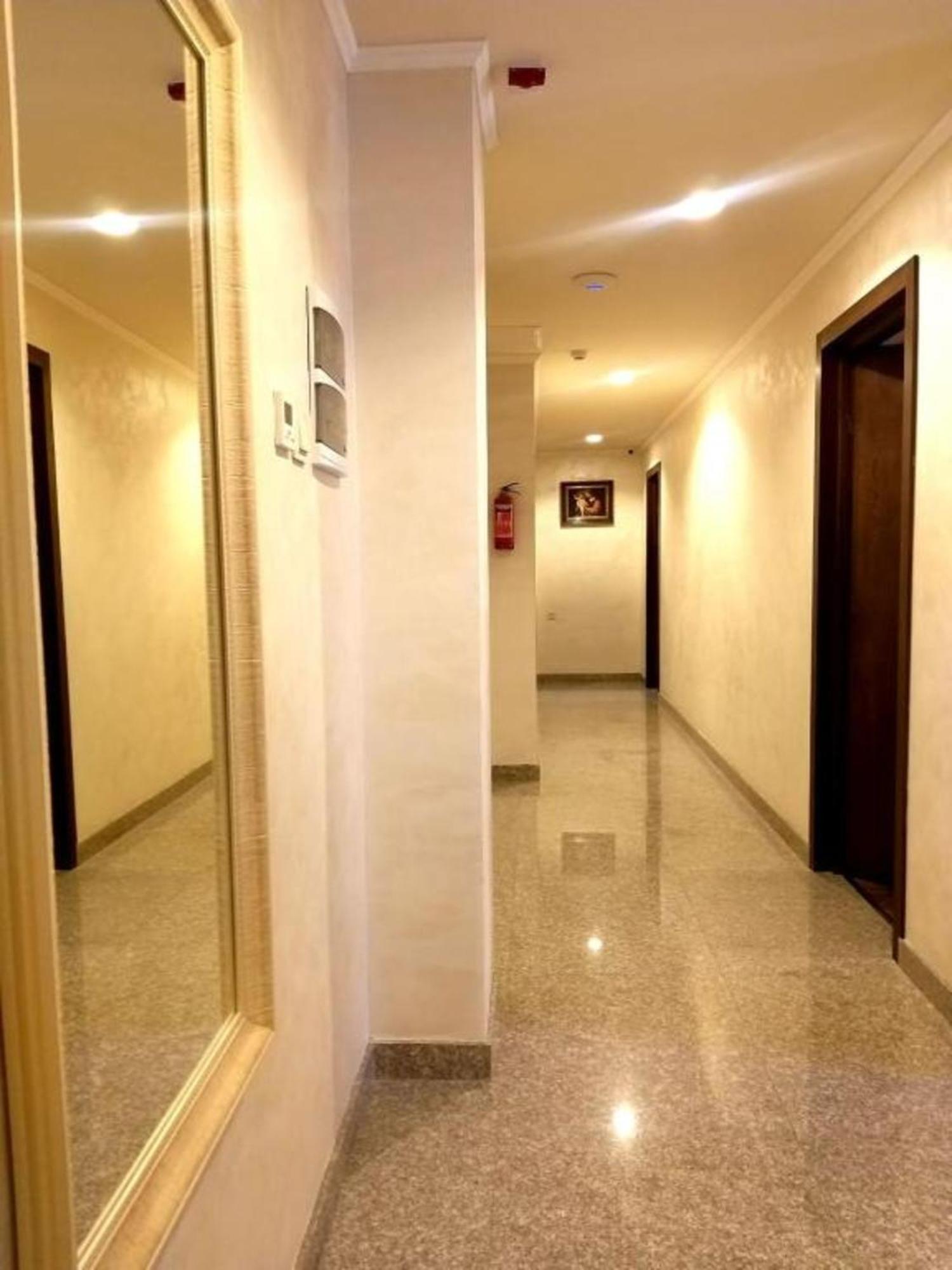 Partez Hotel Yerevan Exterior foto