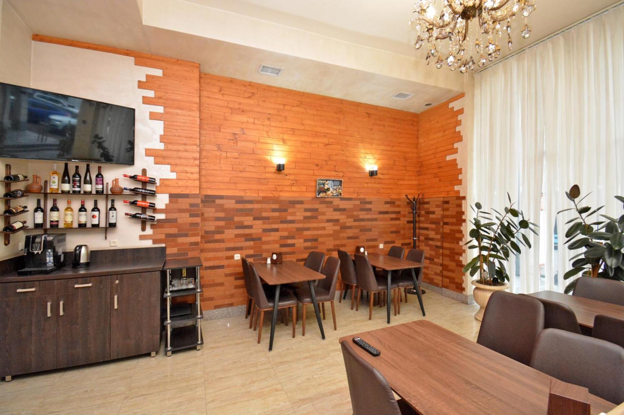 Partez Hotel Yerevan Exterior foto