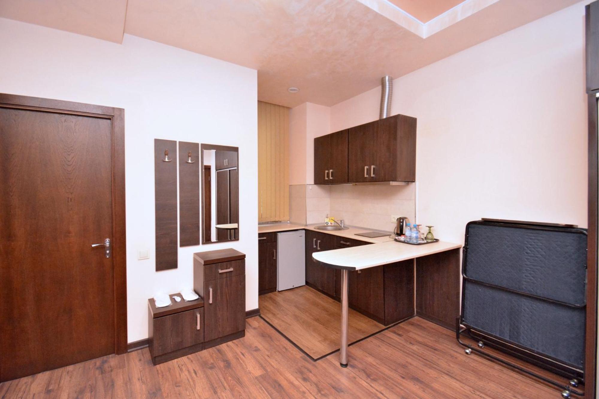 Partez Hotel Yerevan Exterior foto